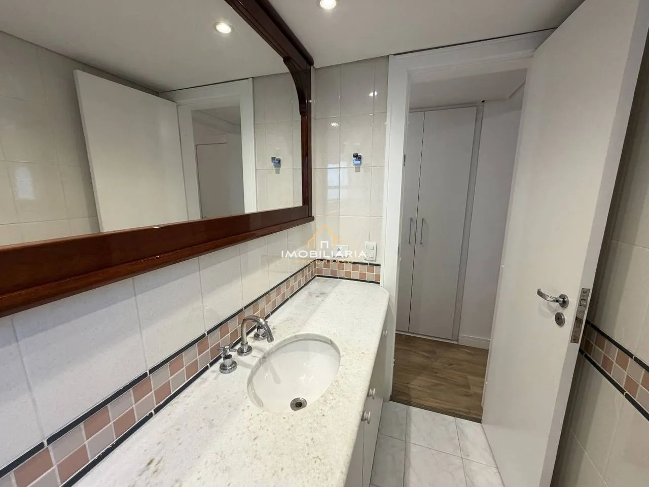 3-bedroom apartment with a home office in Curitiba — photo 47