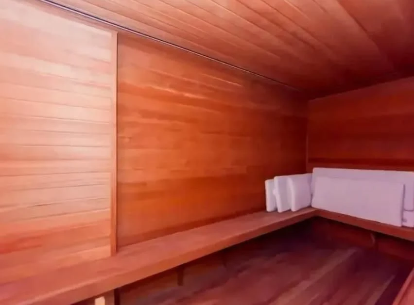 2-bedroom apartment with a washing machine in Curitiba — photo 53