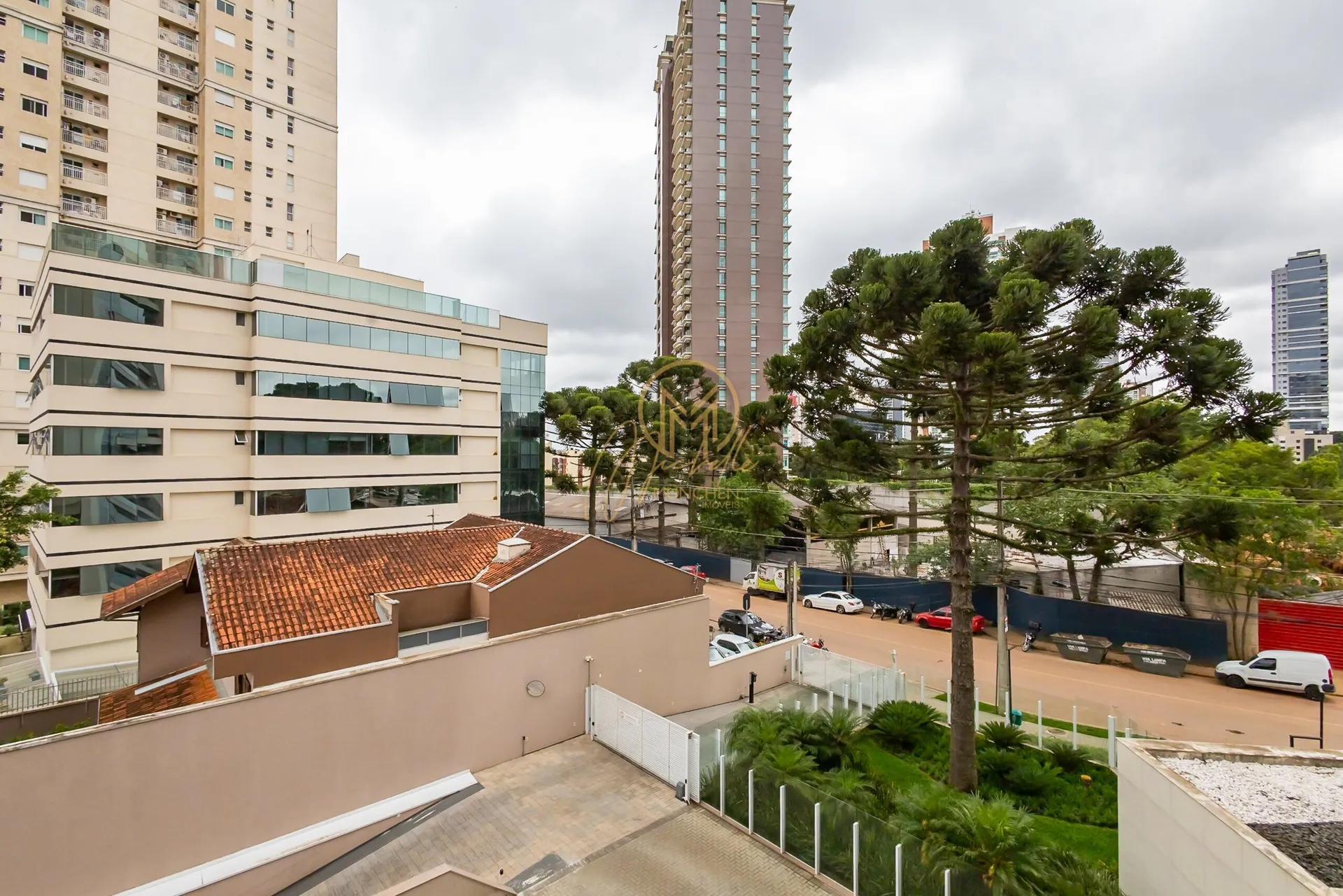 Furnished 462 m² apartment with 4 en-suite rooms — photo 71