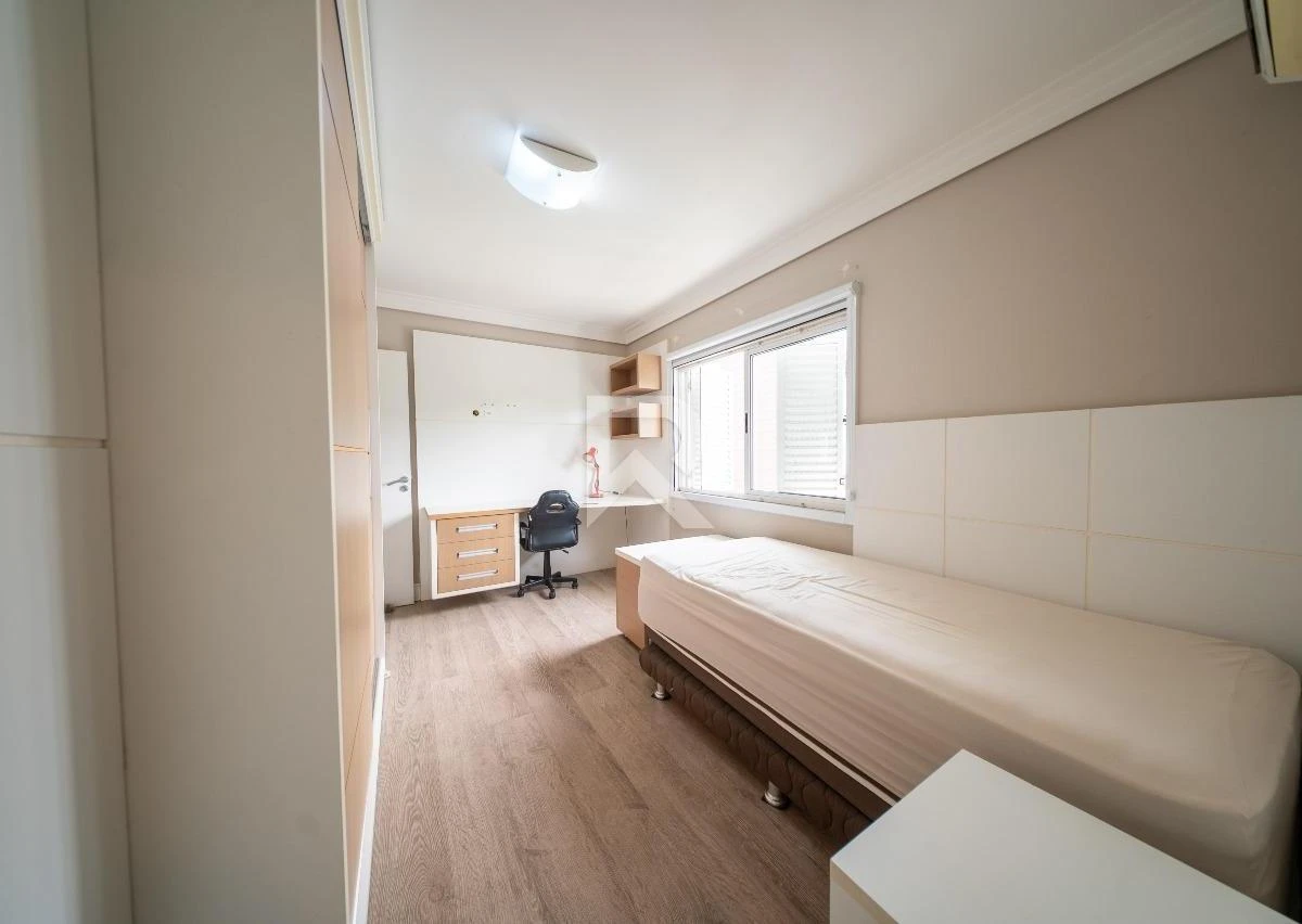 Furnished house, 400 m², with a bathtub — photo 25