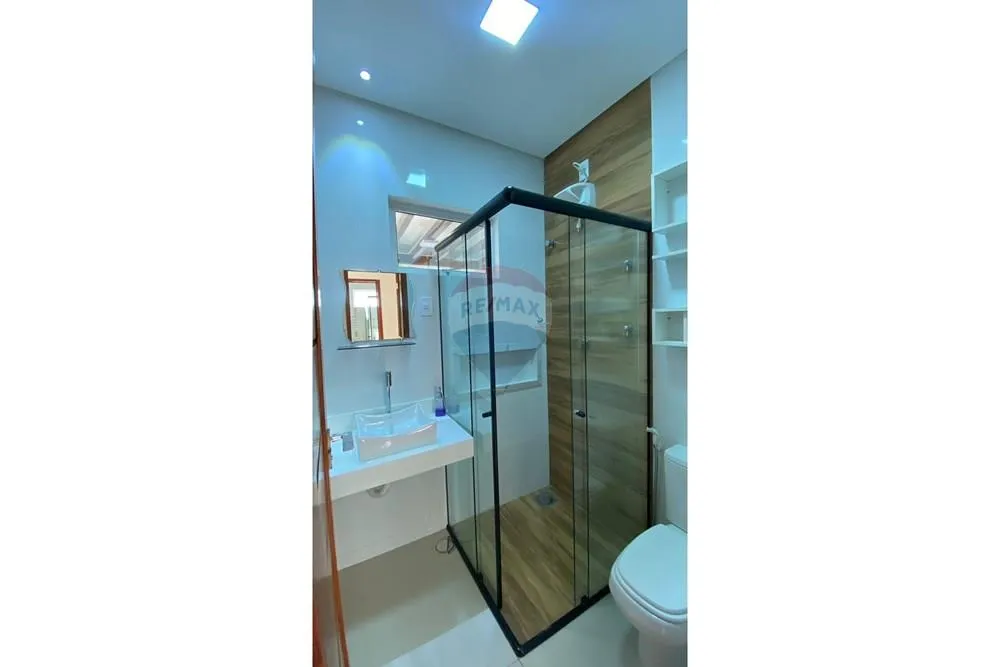 Unfurnished single-story house with 3 bedrooms and 2 suites — photo 13