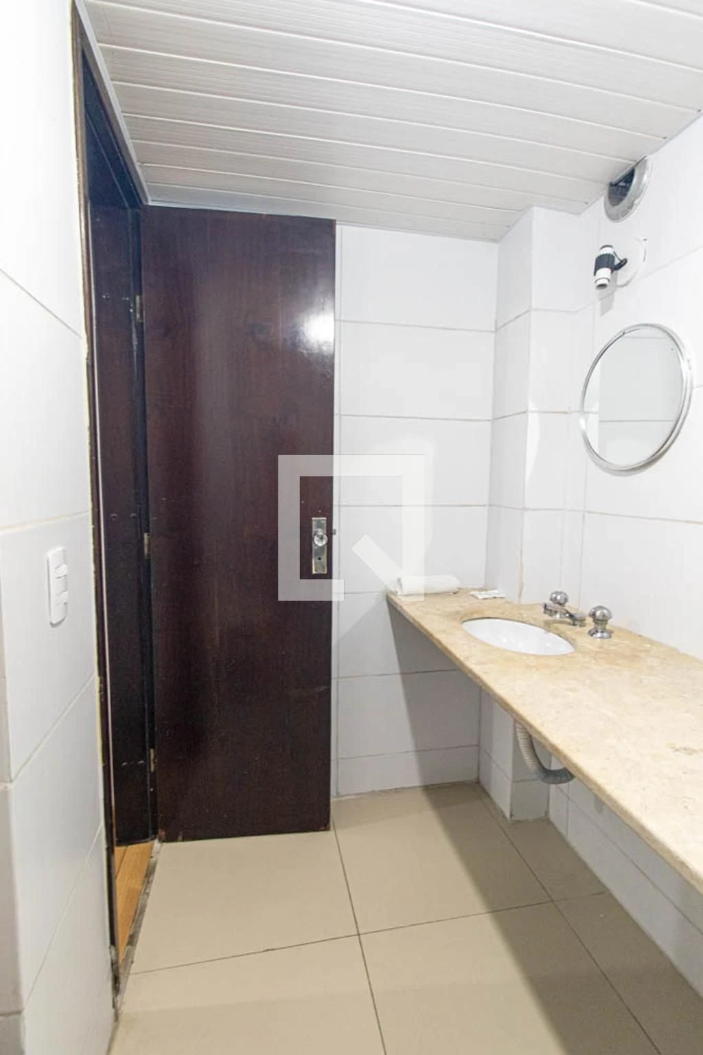 Apartment, 90 m², with wood or laminate floors — photo 21