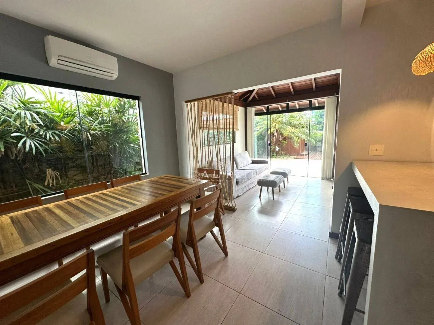 Casa de 225 m² con 3 dormitorios y cocina abierta