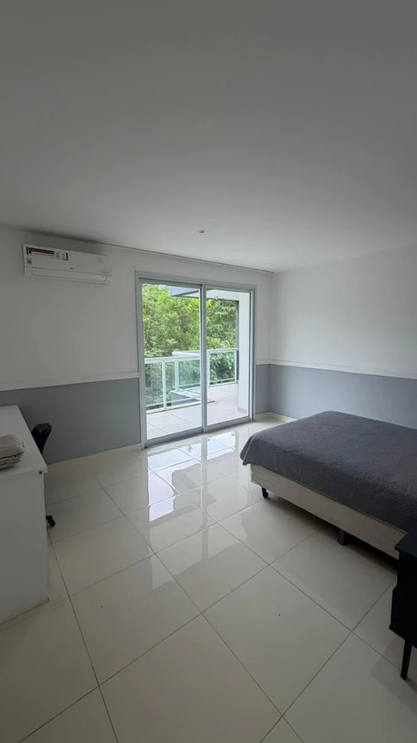 Casa triplex com 6 quartos e piscina, 1 suíte — photo 17