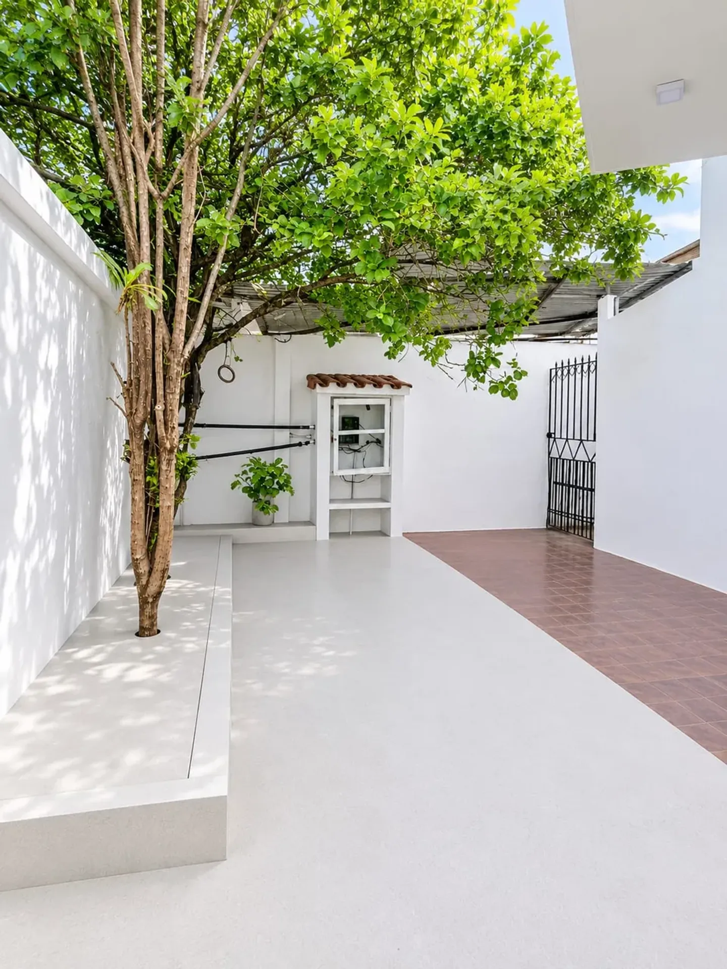 Private BBQ in a 3-bedroom house, 200 m² — photo 9
