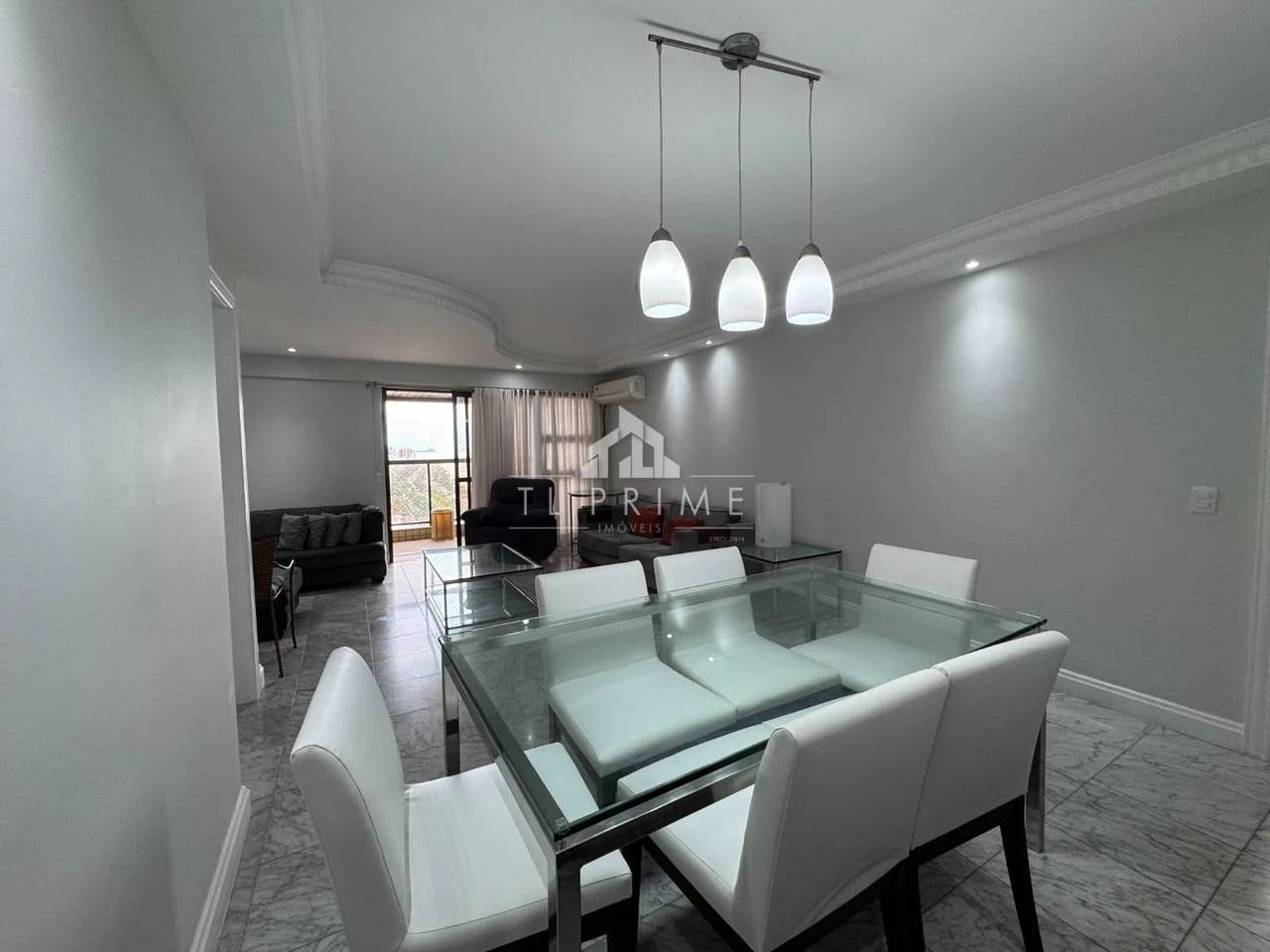 4-bedroom apartment with a private pool — photo 12