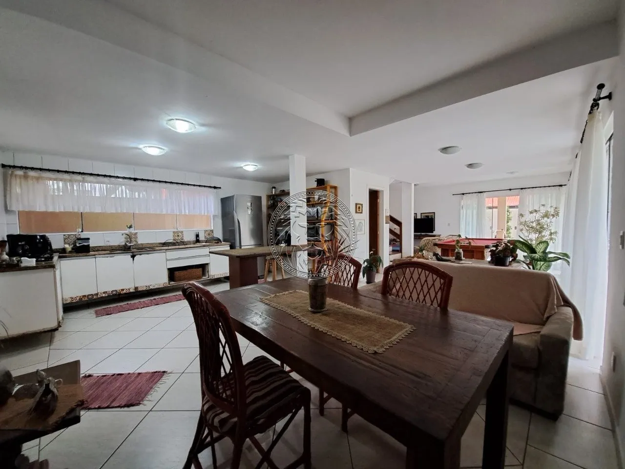 Casa en planta baja amueblada con 3 suites — photo 7