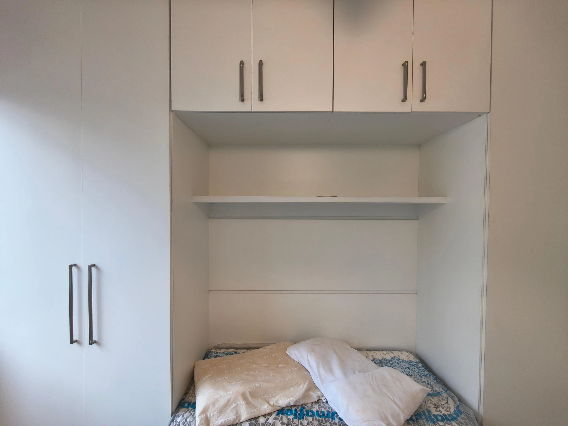 Apartamento mobiliado com 2 quartos e varanda — photo 27