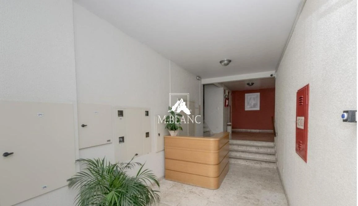 Apartment, 36 m², with wood or laminate floors — photo 18