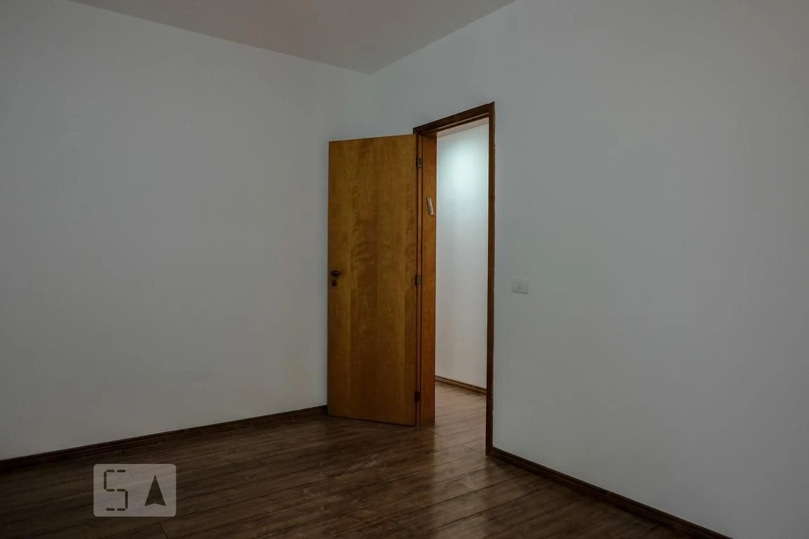 3-bedroom apartment with a mountain view — photo 33