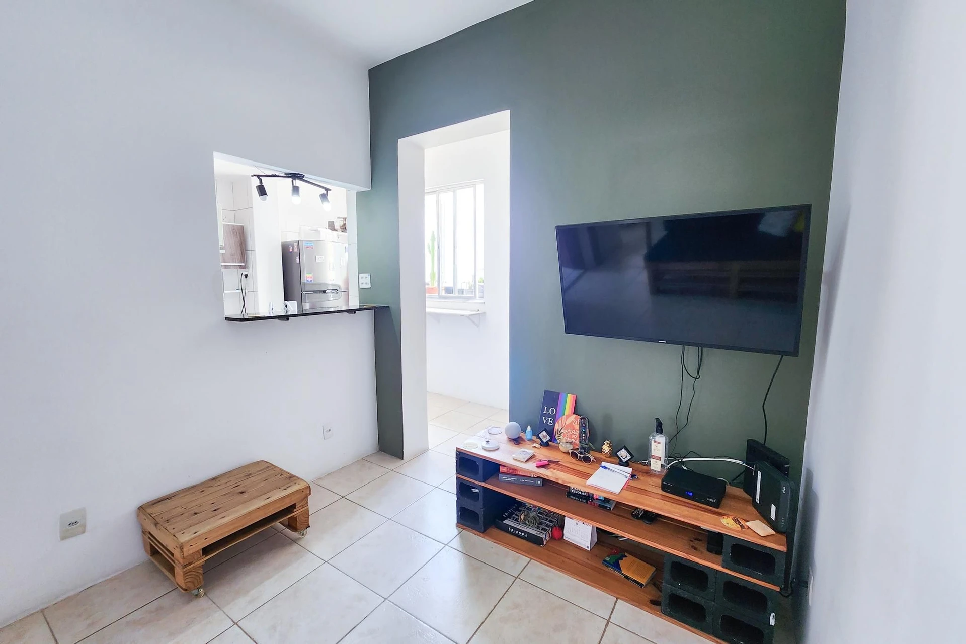 Furnished apartment with 2 bedrooms and 1 bathroom — photo 16