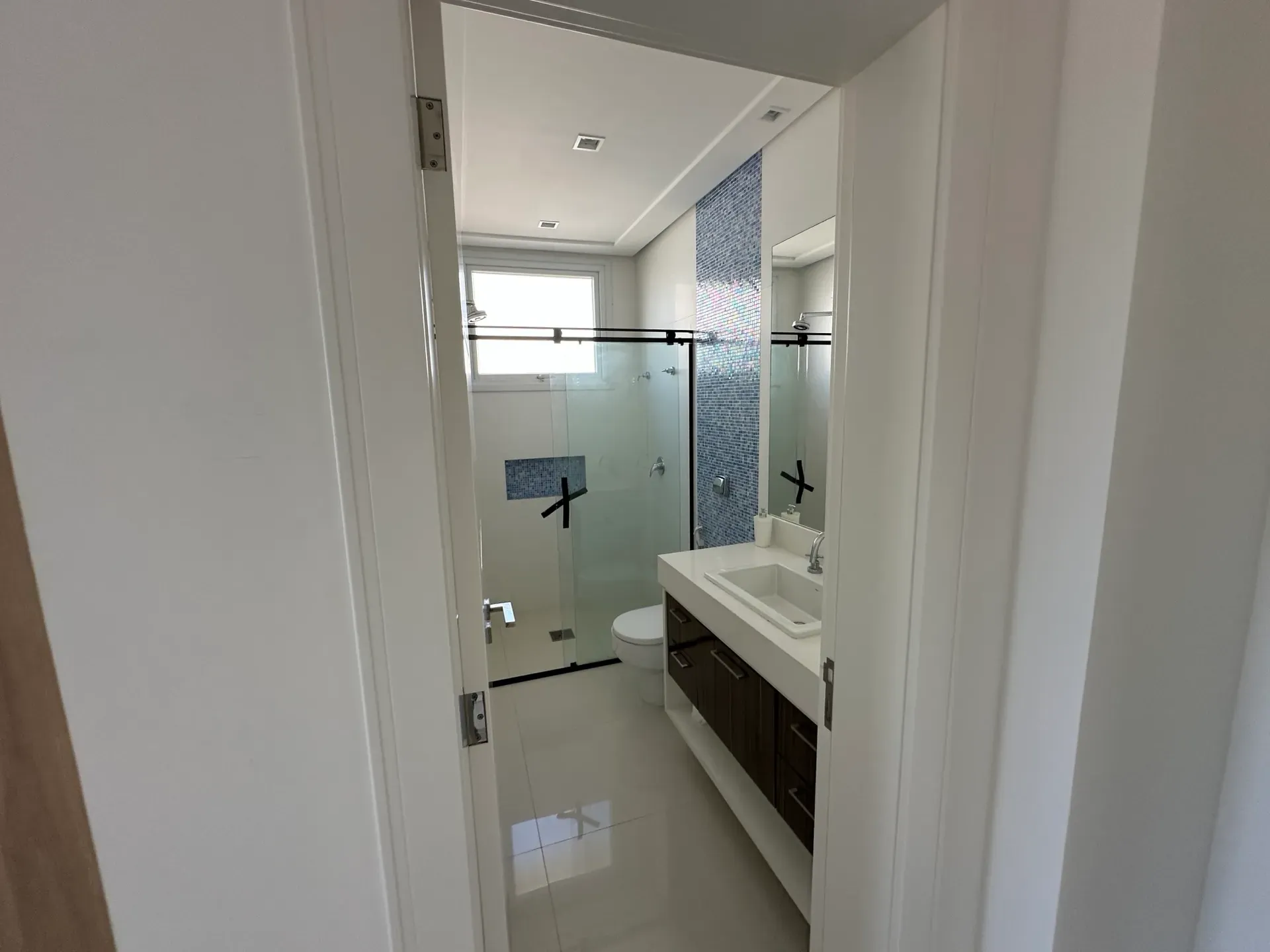 Casa mobiliada com 9 suítes e jacuzzi no prédio — photo 48
