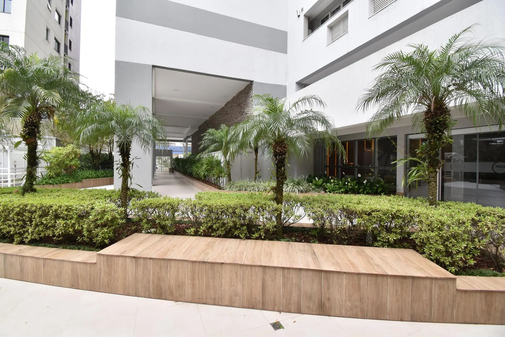 2-bedroom apartment with a grill on the balcony — photo 25