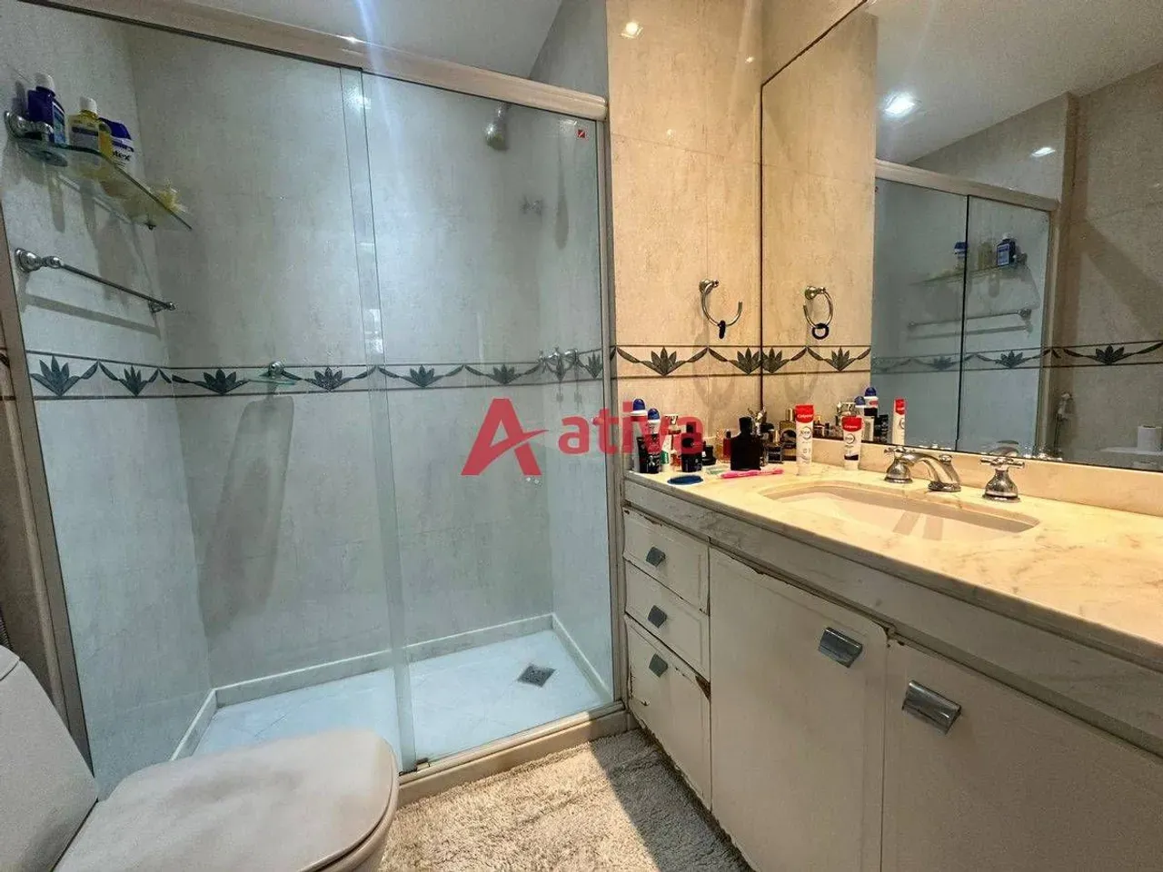 Furnished 3-bedroom apartment with 5 bathrooms — photo 13