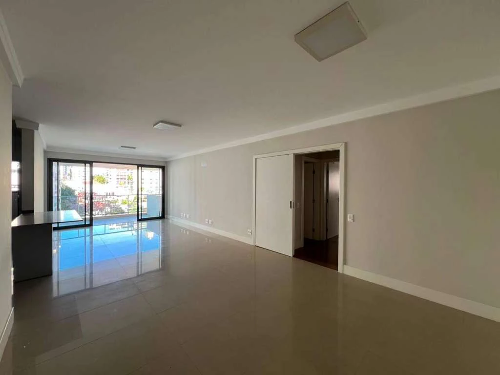 Apartamento de 200 m² com 3 suítes e piscina no prédio — photo 8