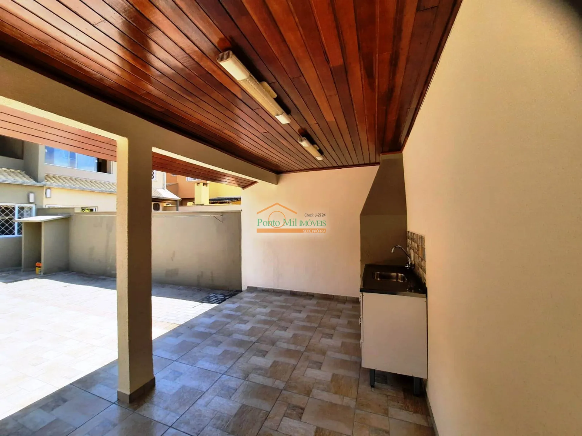Triplex townhouse with 3 bedrooms and private BBQ — photo 29