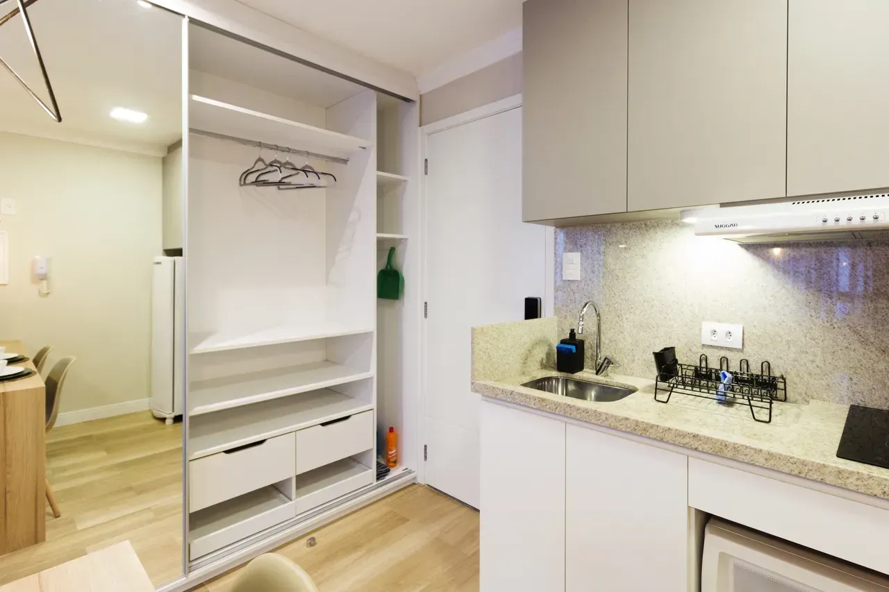 Furnished 28 m² apartment with 1 bedroom and balcony — photo 8