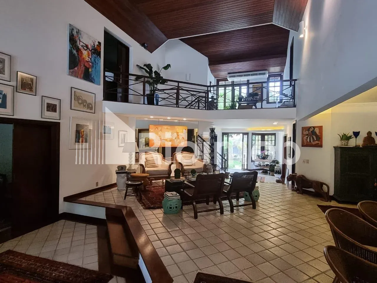 Furnished house with 5 bedrooms and 5 bathrooms — photo 9