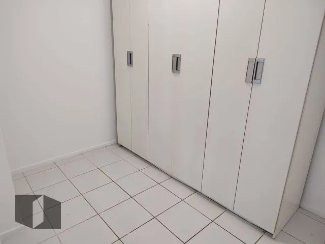 Apartment with a closed kitchen and 3 bedrooms — photo 16