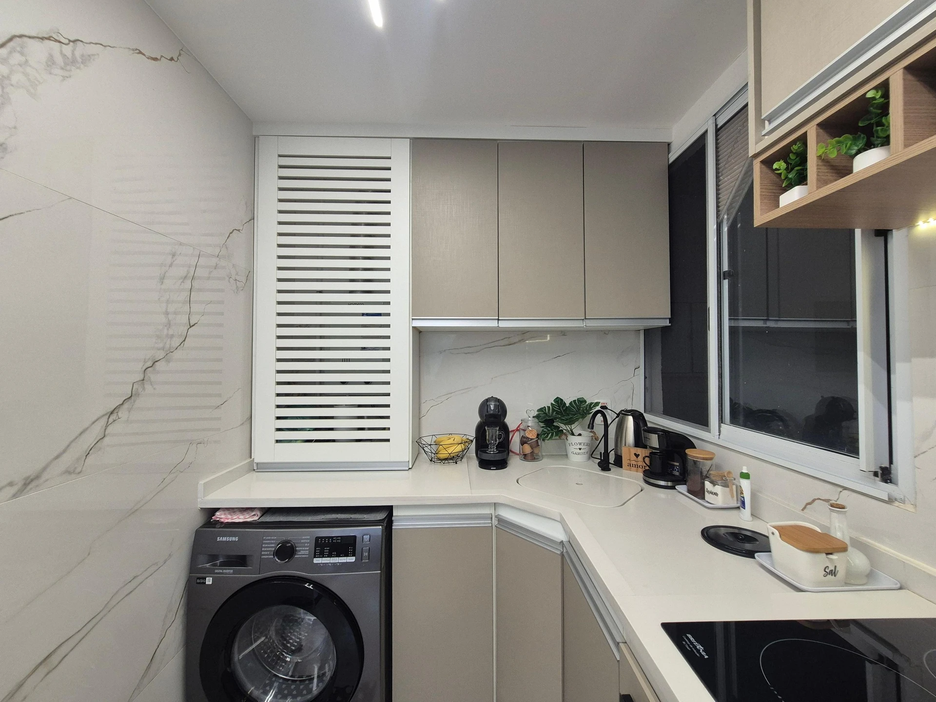 2-bedroom apartment with a washing machine — photo 15