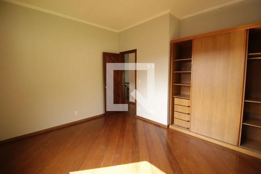 Casa de 700 m² com 3 quartos e 4 banheiros — photo 19