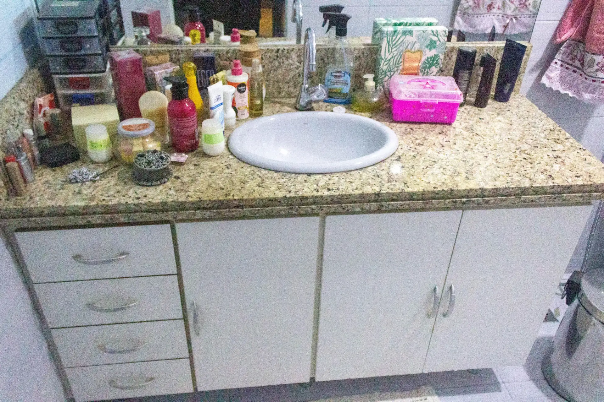 5-bedroom apartment with a washing machine — photo 23