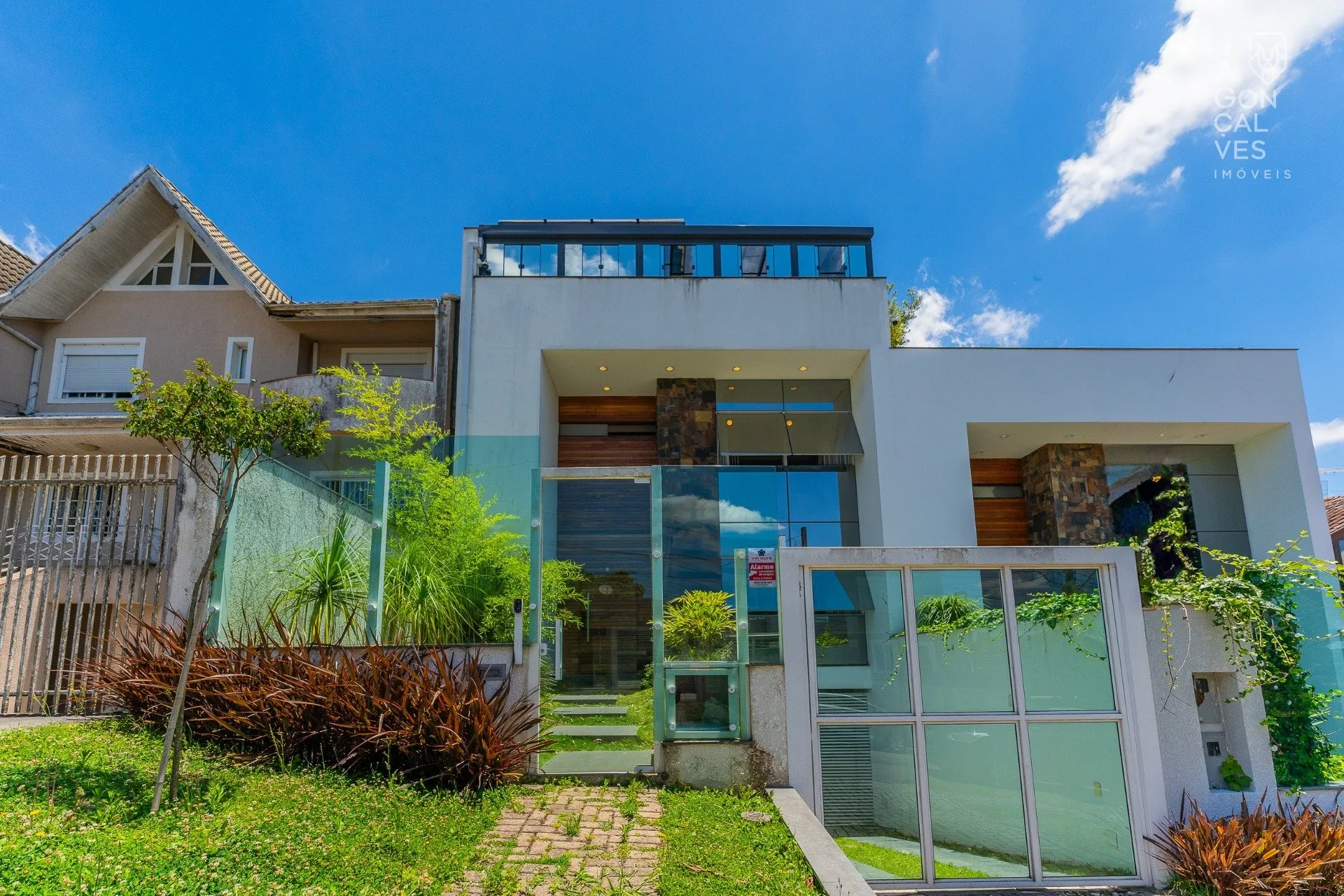 Casa com 3 suítes e 350 m², terraço e jardim — photo 30