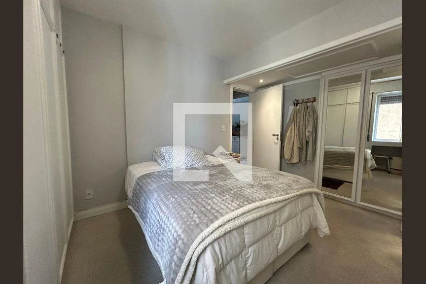 Apartamento de 2 dormitorios con balcón y 3 baños — photo 7