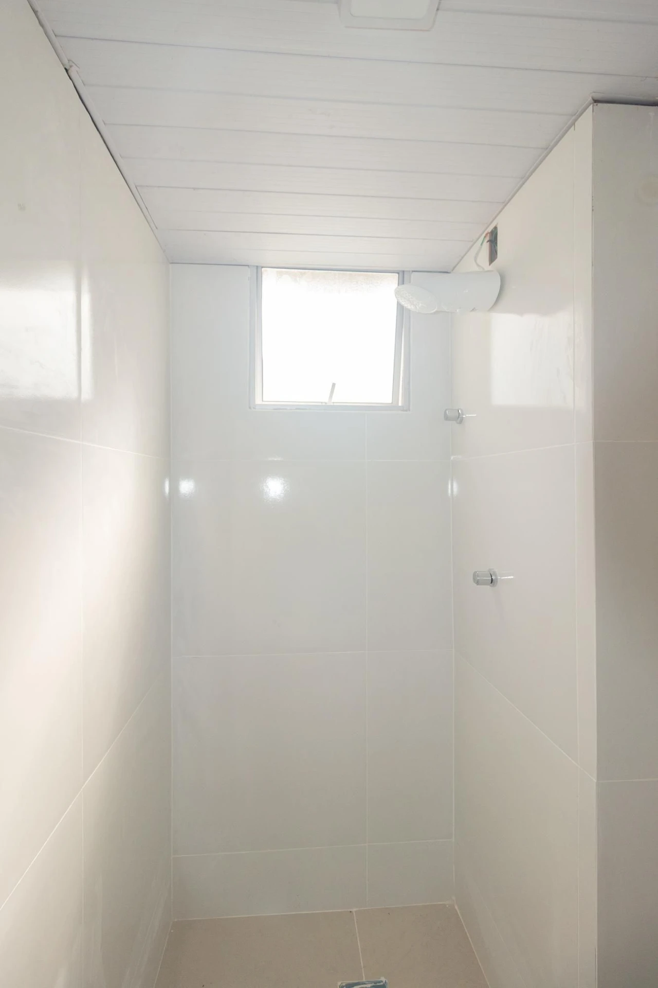 Unfurnished apartment with 2 bedrooms and open-air pool — photo 28