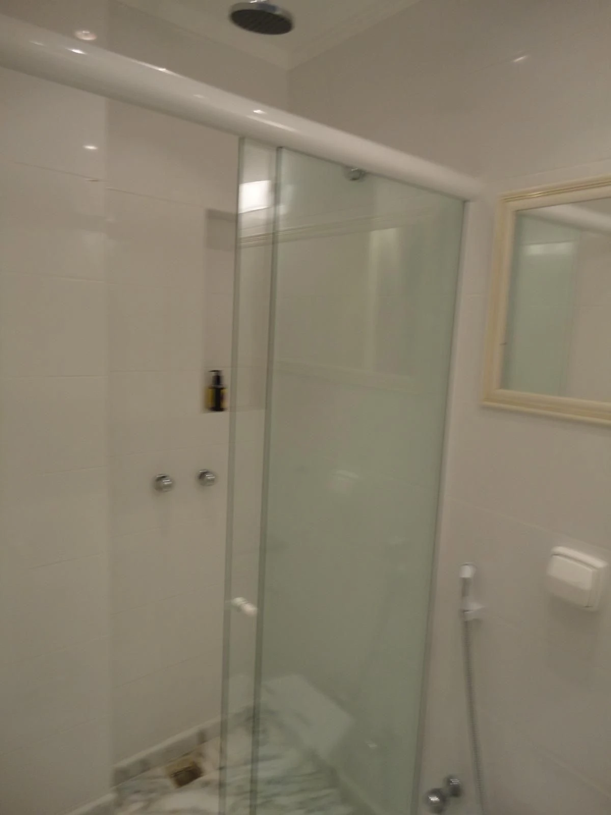 Apartamento mobiliado com 4 quartos e cozinha fechada — photo 46