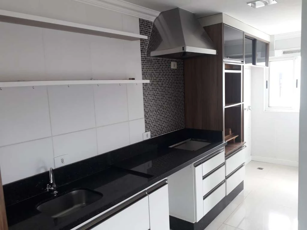 Apartment with 3 bedrooms, 2 bathrooms and 69 m² — photo 3