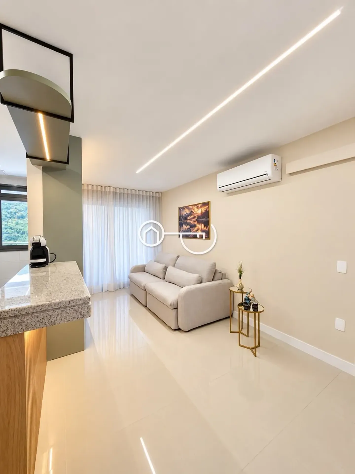 Furnished apartment, 93 m², with a mountain view — photo 11