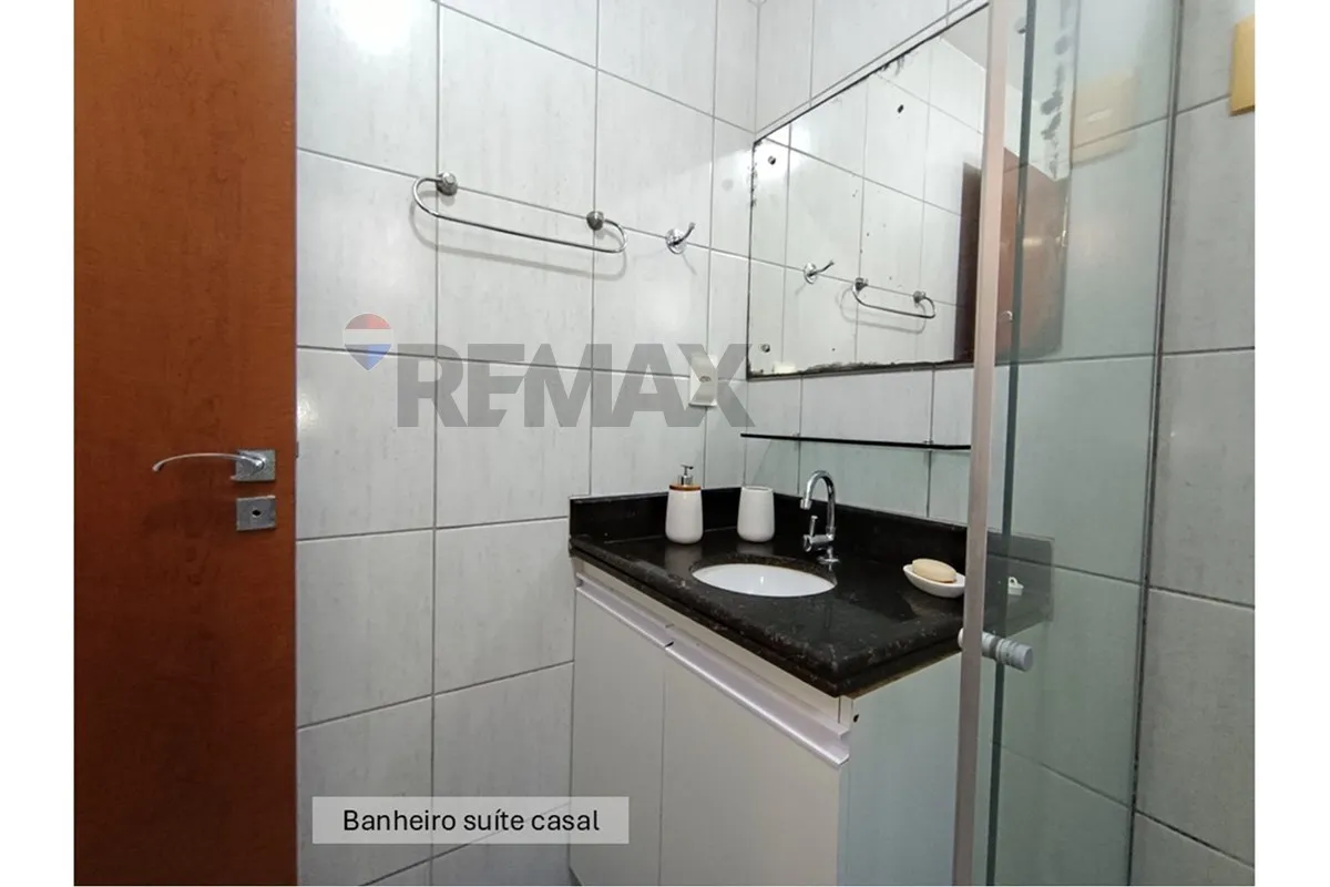 48 m² apartment with 2 en-suite bedrooms and parking — photo 12