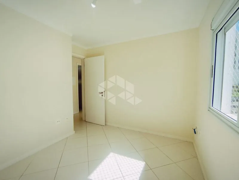 3-bedroom apartment in a building with a pool — photo 21