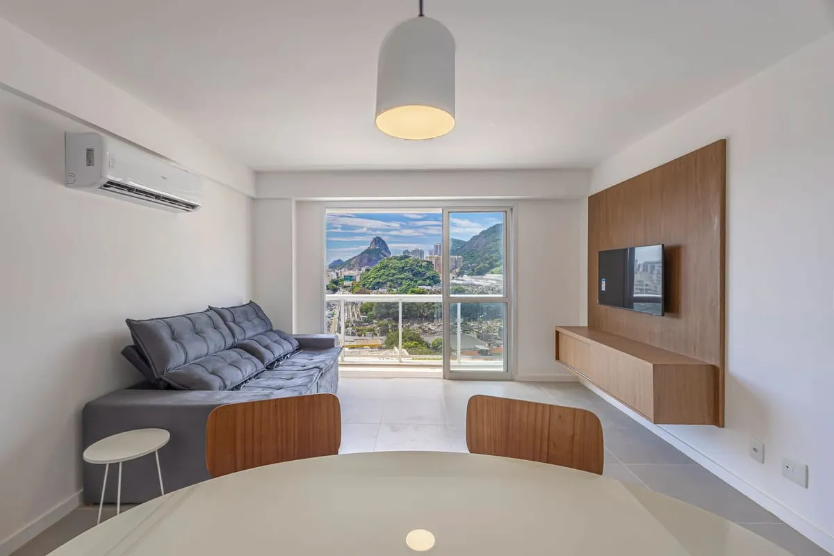 Mountain view in a 2-bedroom apartment, 98 m² — photo 14