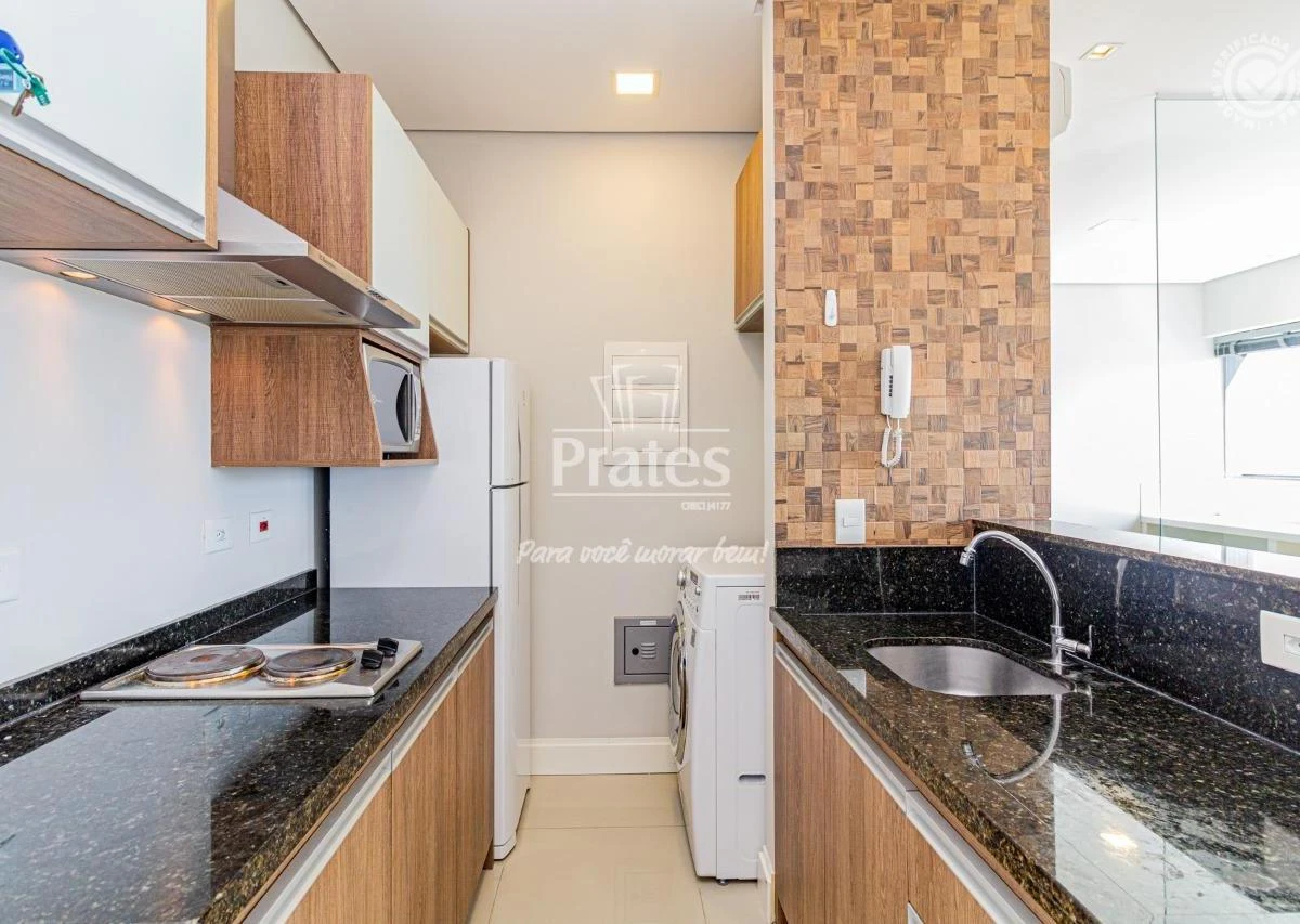 Furnished 1-bedroom apartment with city view — photo 22