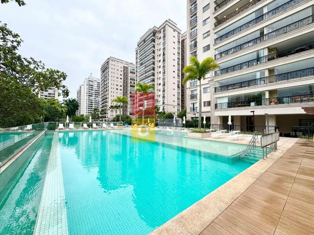 4 quartos e varanda envidraçada: apartamento de 193 m² — photo 20
