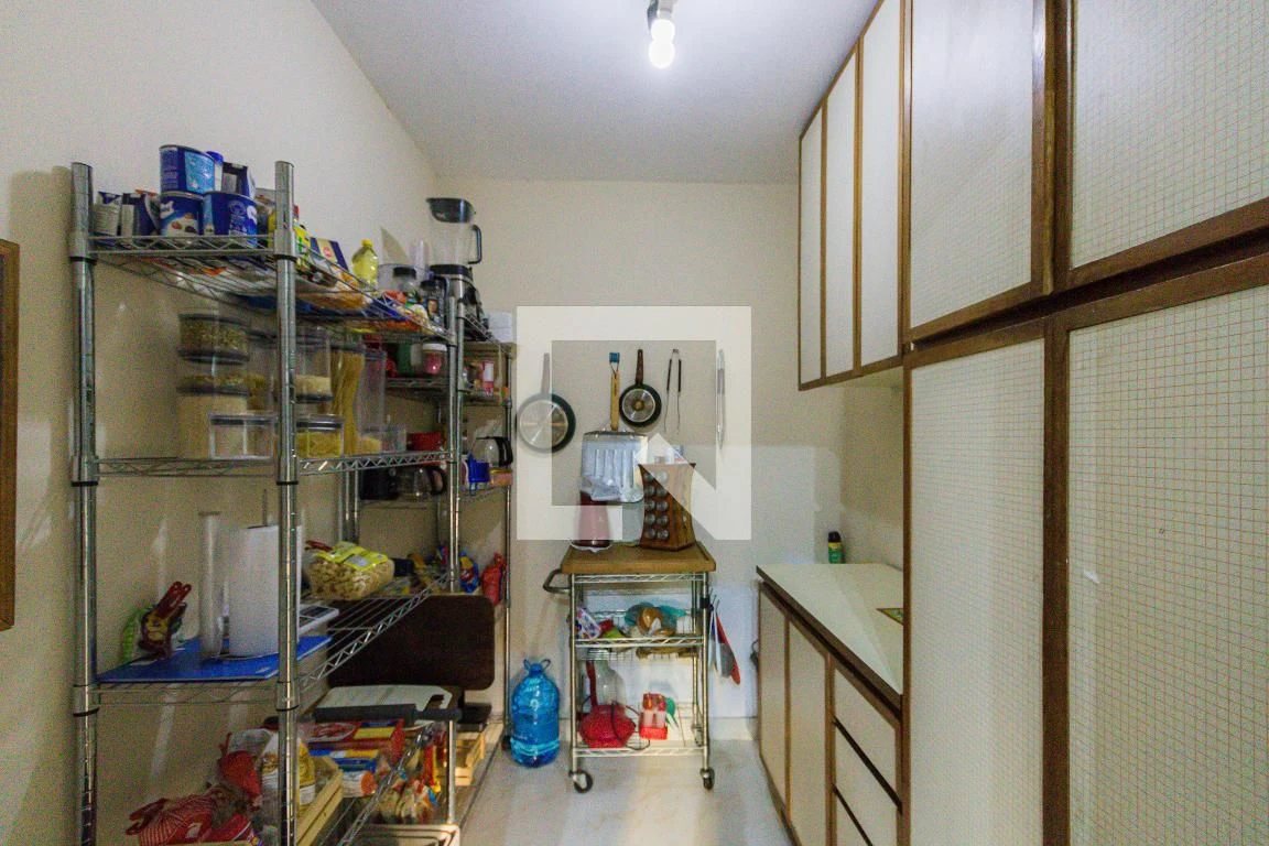 5-bedroom house with a mountain view in Rio de Janeiro — photo 49