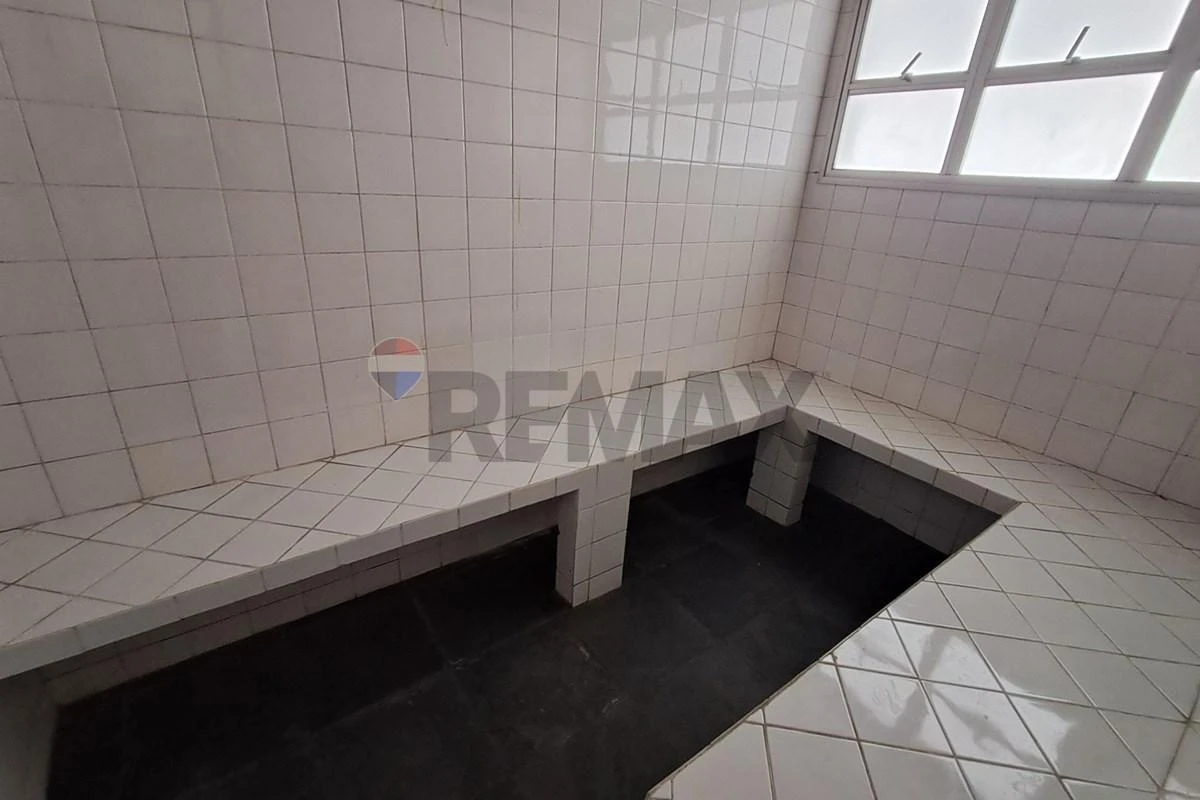 3-bedroom apartment in a building with a sauna — photo 13
