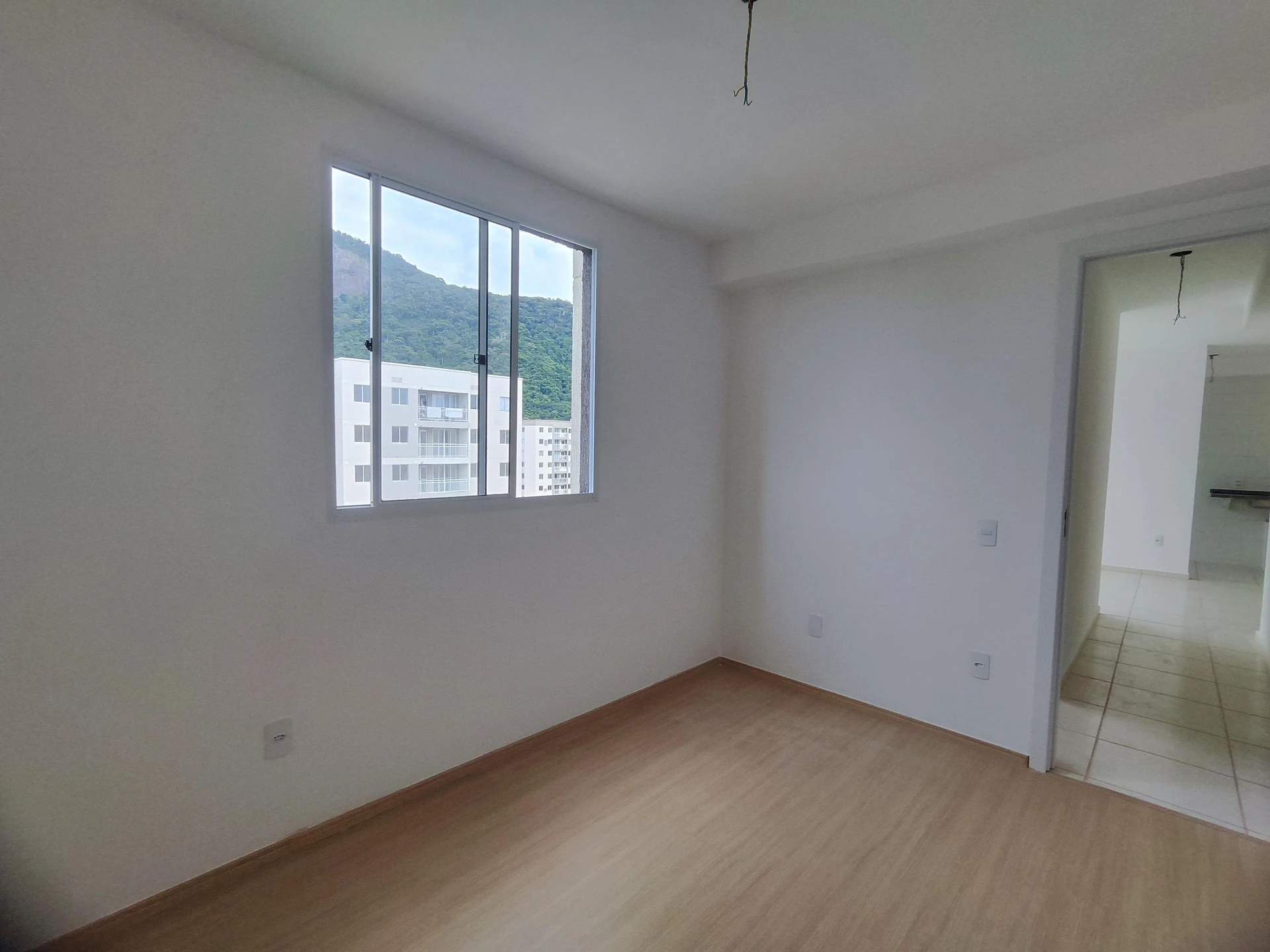 2-bedroom apartment with a balcony and 1 parking spot — photo 28