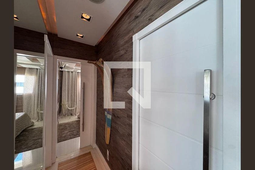Furnished 3-bedroom apartment with 200 m² — photo 2