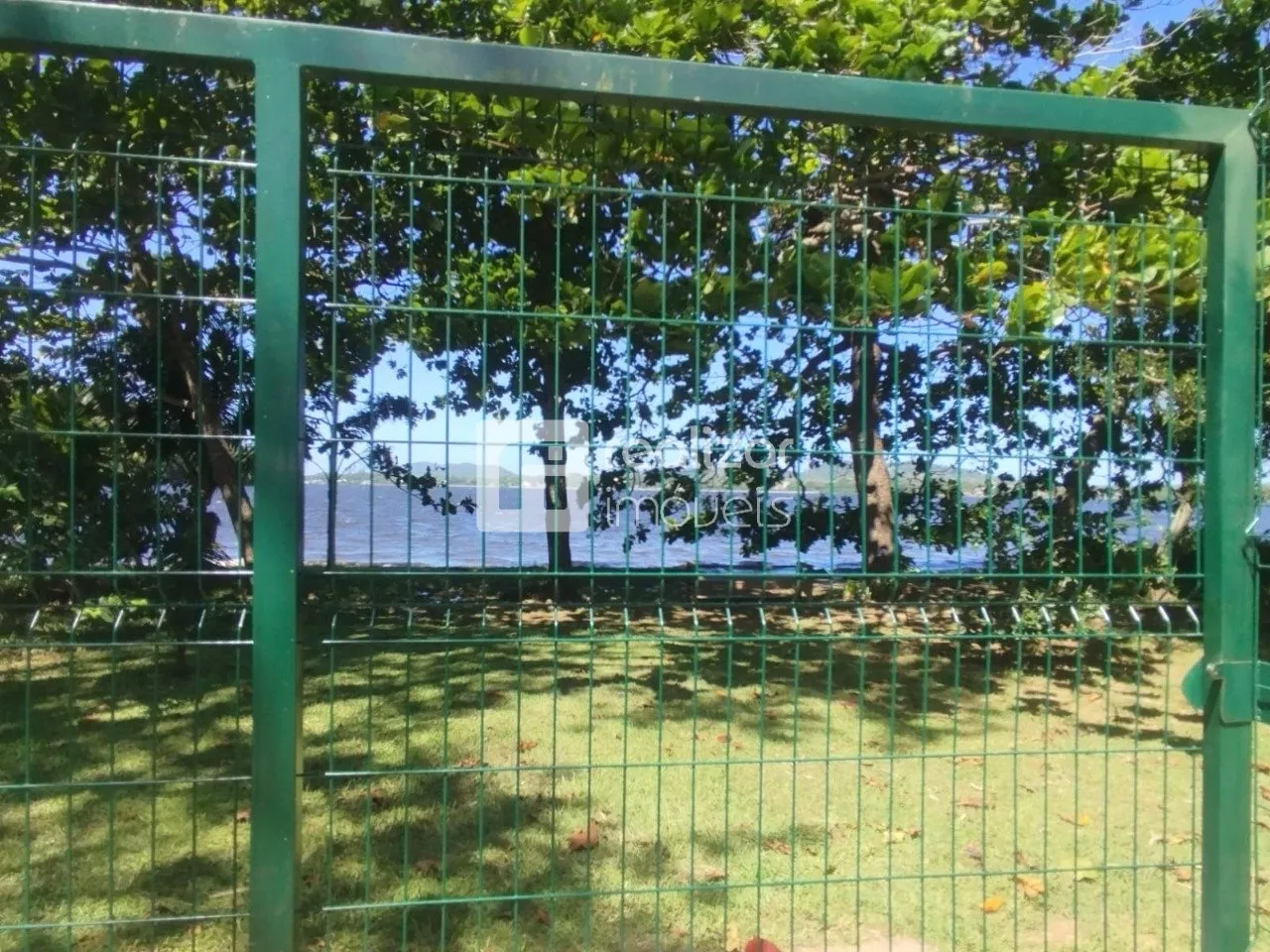 Furnished house with 4 bedrooms and 190 m² plus a garden — photo 10