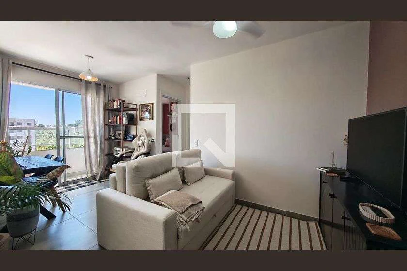 Furnished 2-bedroom apartment with balcony and desk corner — photo 6