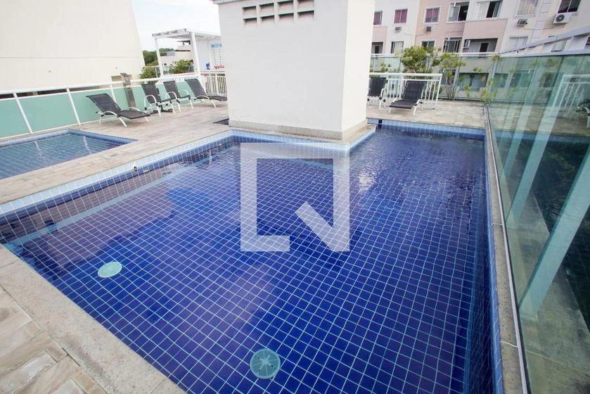 2-bedroom apartment in a building with a gym — photo 17