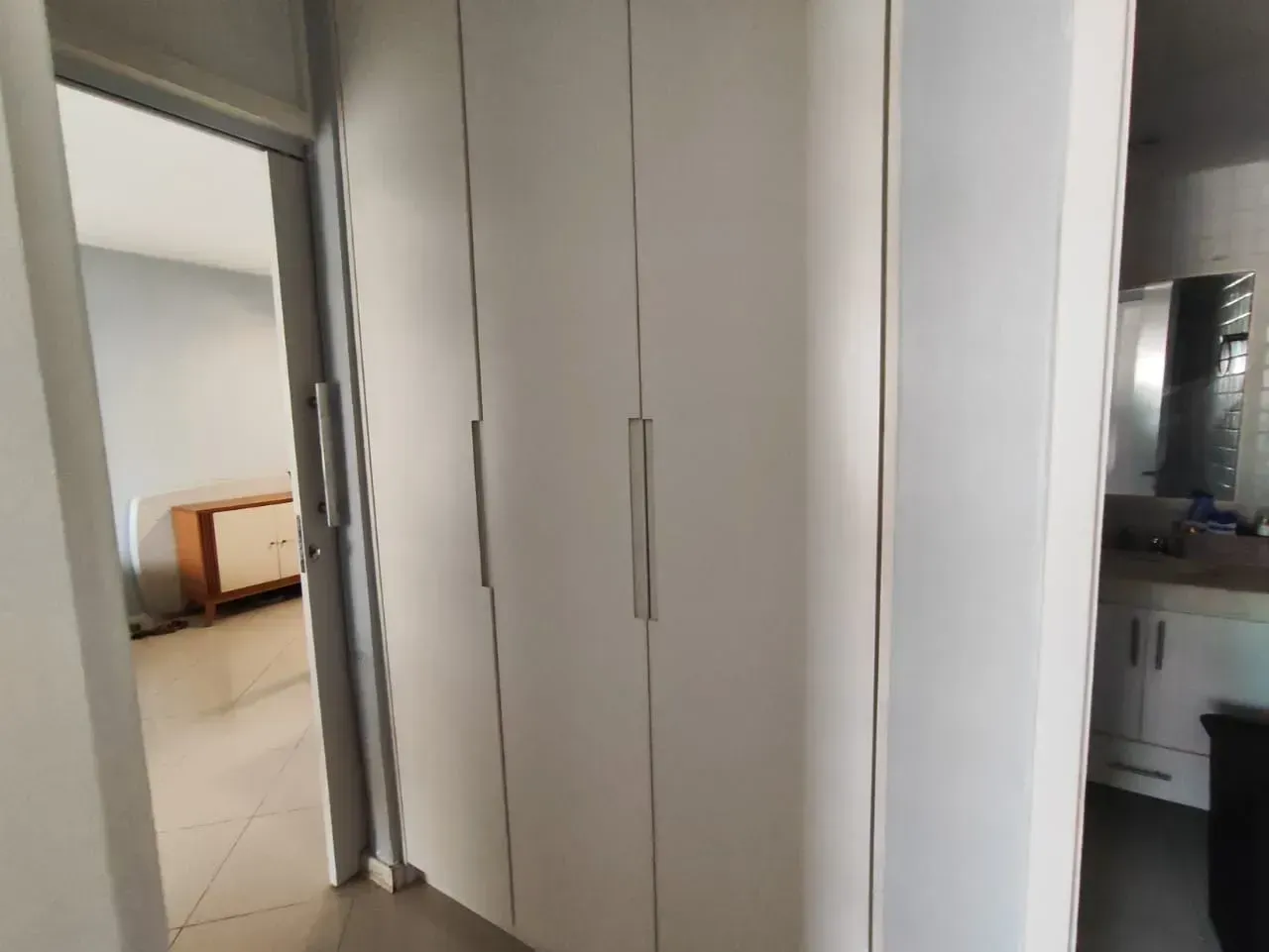 Furnished apartment with 3 bedrooms and 2 bathrooms — photo 19