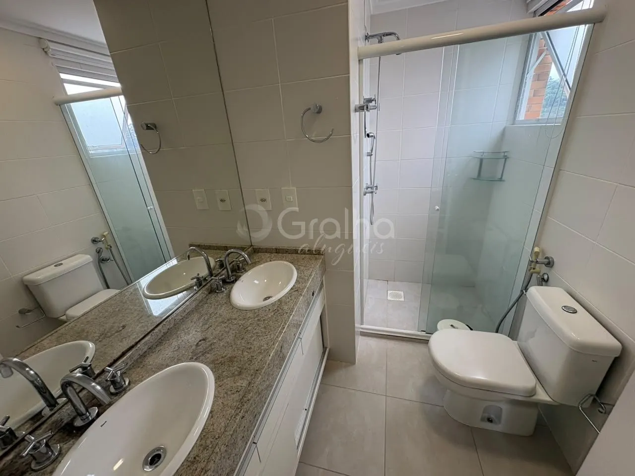 94 m² apartment with a walk-in closet and a dishwasher — photo 17
