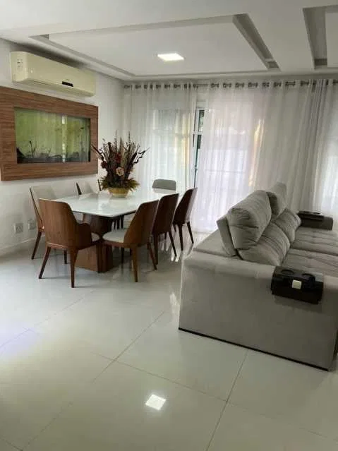 Furnished 260 m² house with 4 bedrooms and 6 bathrooms — photo 14