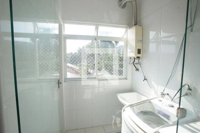 Departamento de 2 dormitorios con balcón cerrado con vidrio — photo 45