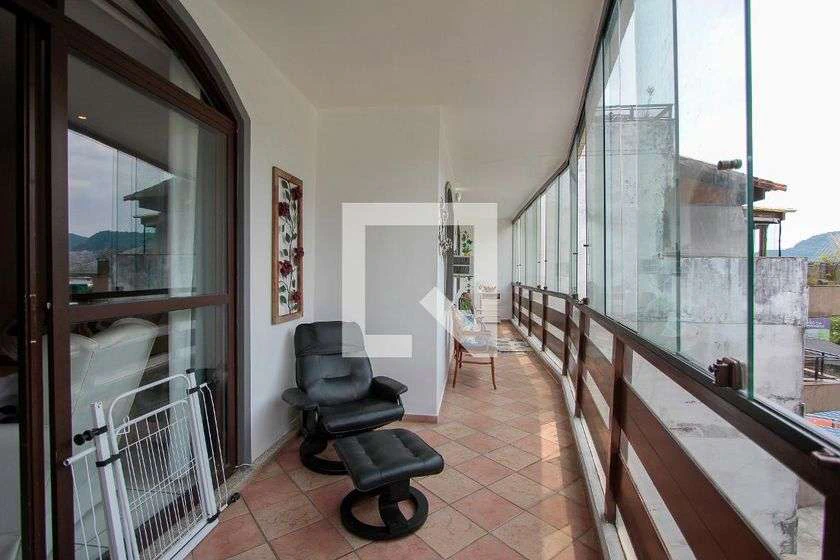 Cobertura com 3 quartos, 3 banheiros e 275 m² — photo 9