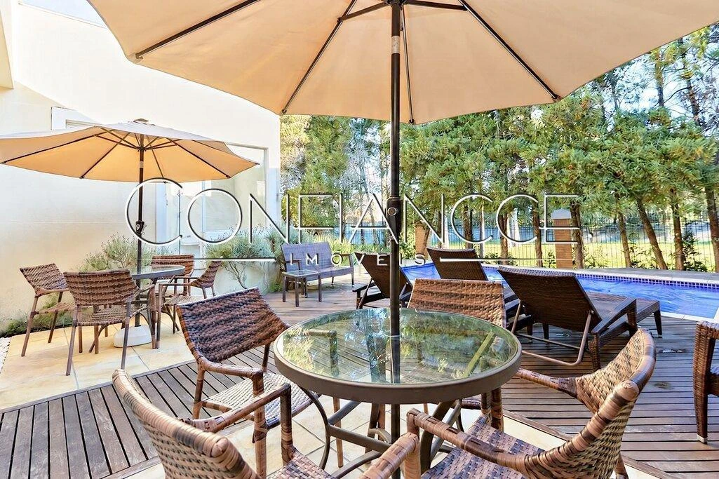 Casa mobiliada, 266 m², com banheira — photo 25